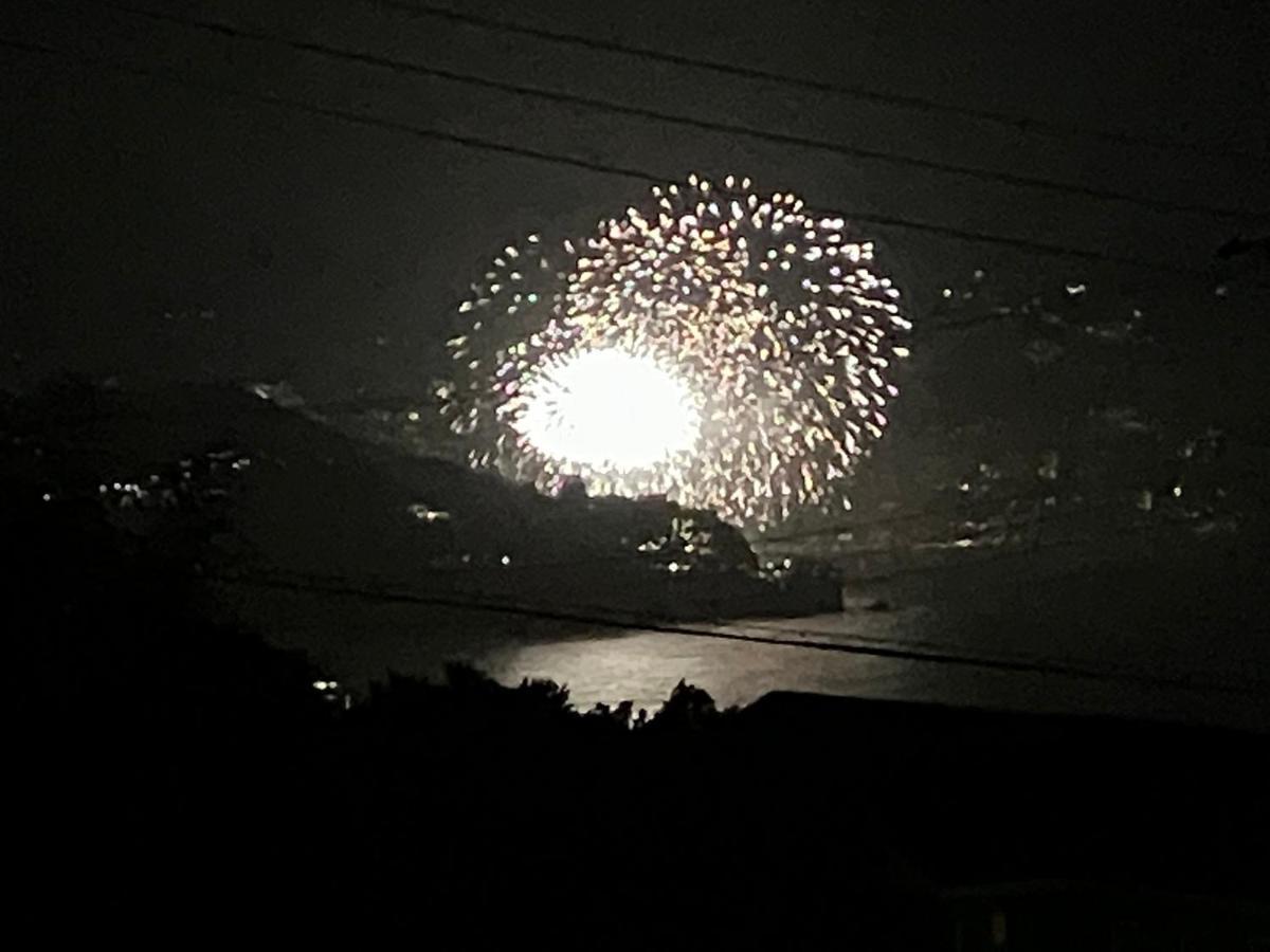 熱海の海が一望できる温泉付貸別荘 満月あじろ Mitsukiajiro Atami  Extérieur photo
